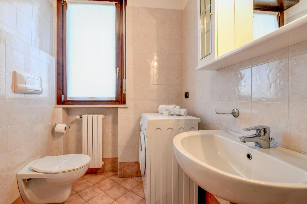 Residence Meridiana ペスキエーラ・デル・ガルダ エクステリア 写真