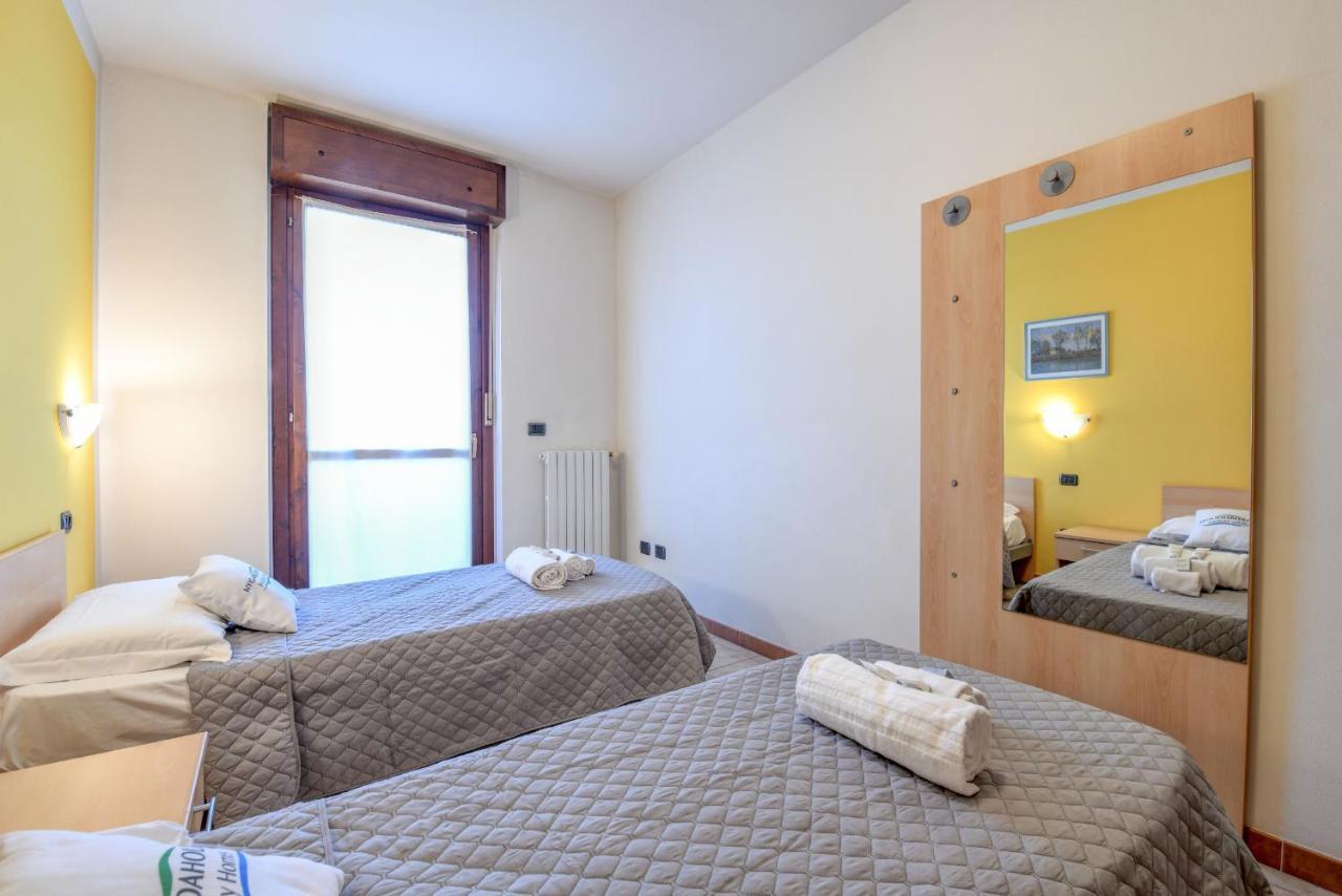 Residence Meridiana ペスキエーラ・デル・ガルダ エクステリア 写真
